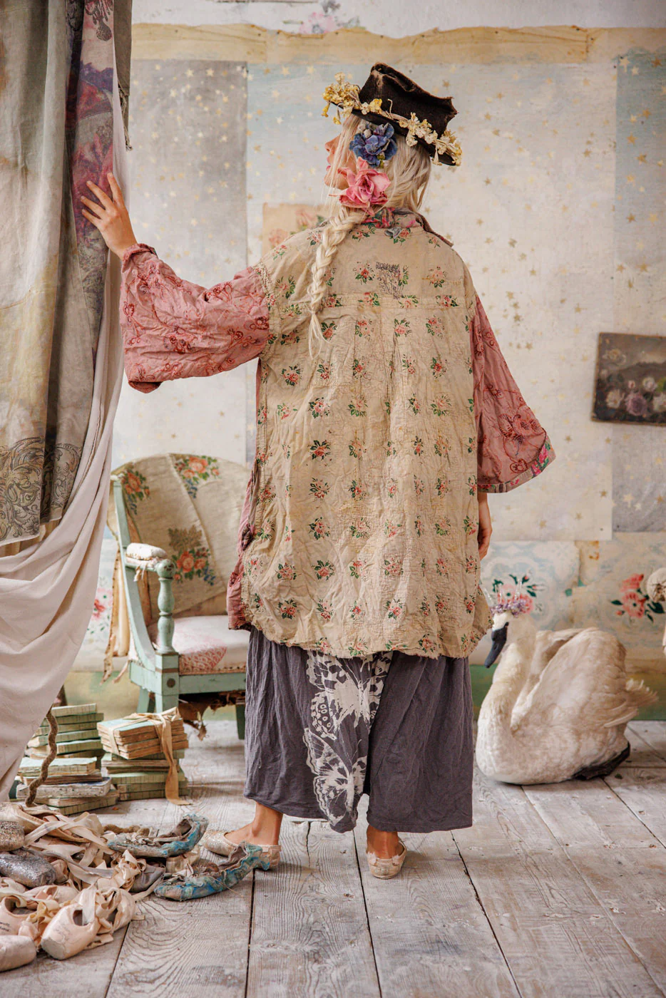 Appliqué Cyrene Coat - Image 15
