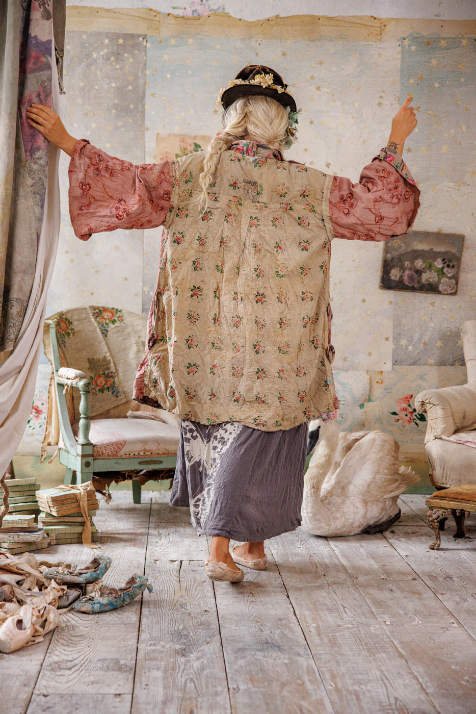 Appliqué Cyrene Coat - Image 16