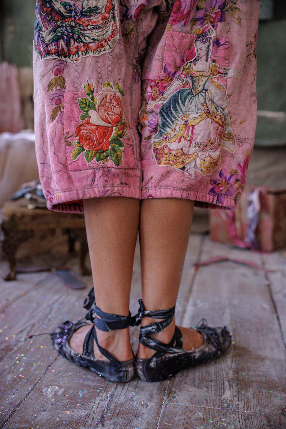 Appliqué Doll Cali Shorts - Image 9