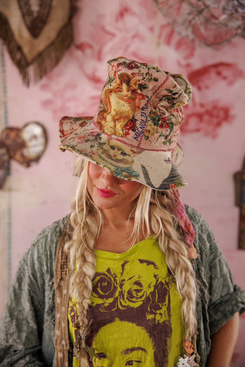 Butterfly Appliqué Hat - Image 7