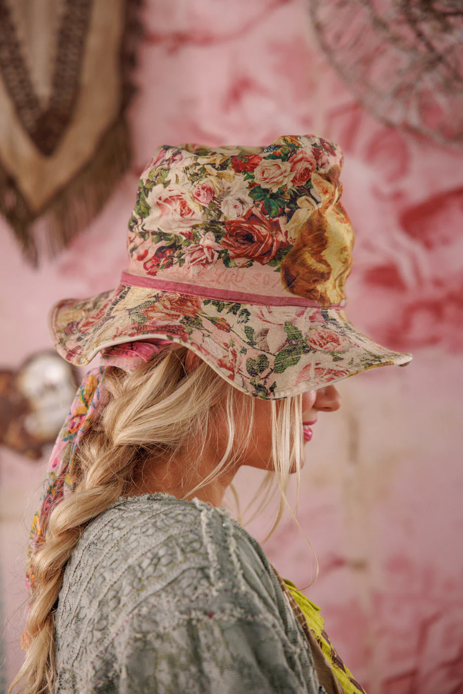 Butterfly Appliqué Hat - Image 9
