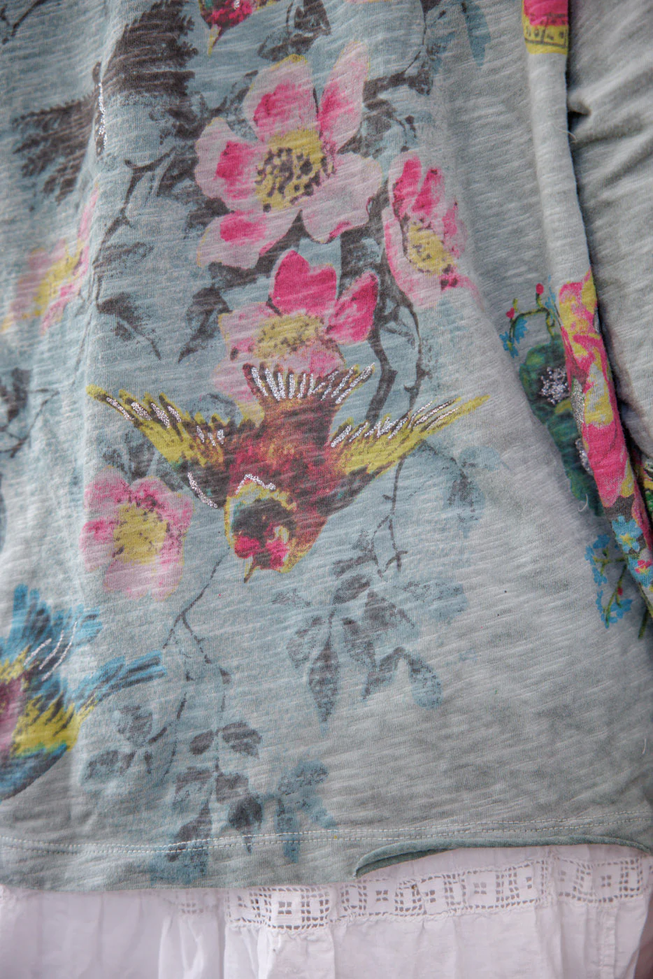 Butterfly Ensemble Viggo Tee - Image 11