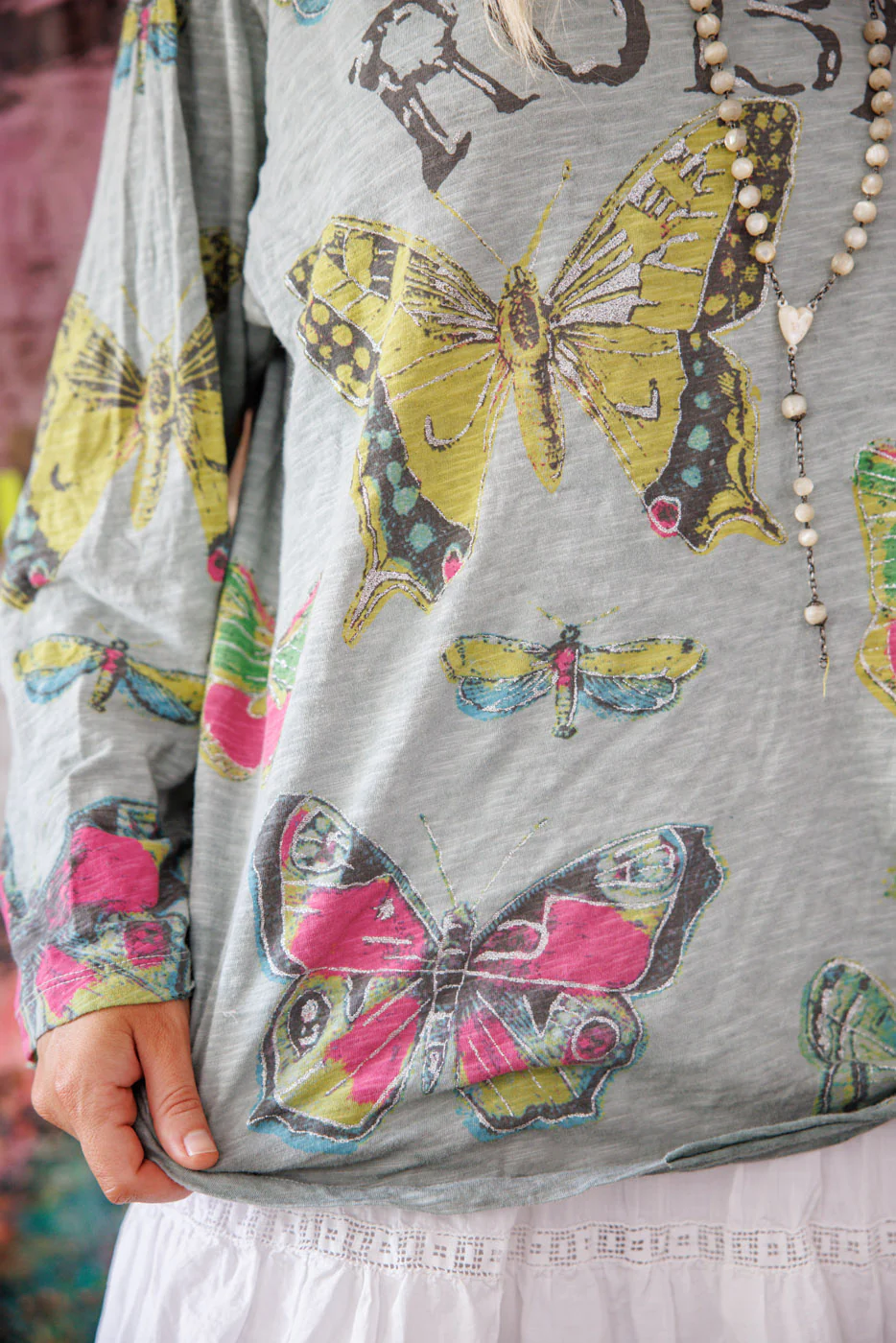 Butterfly Ensemble Viggo Tee - Image 4