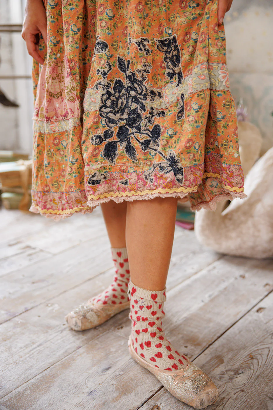Floral Appliqué Taigi Dress - Image 5
