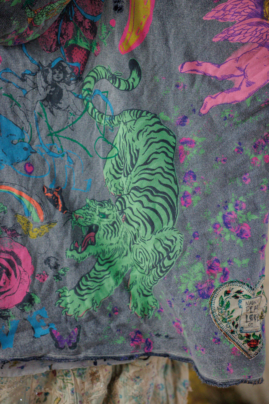 Graphics Raji Hoodie - Image 10