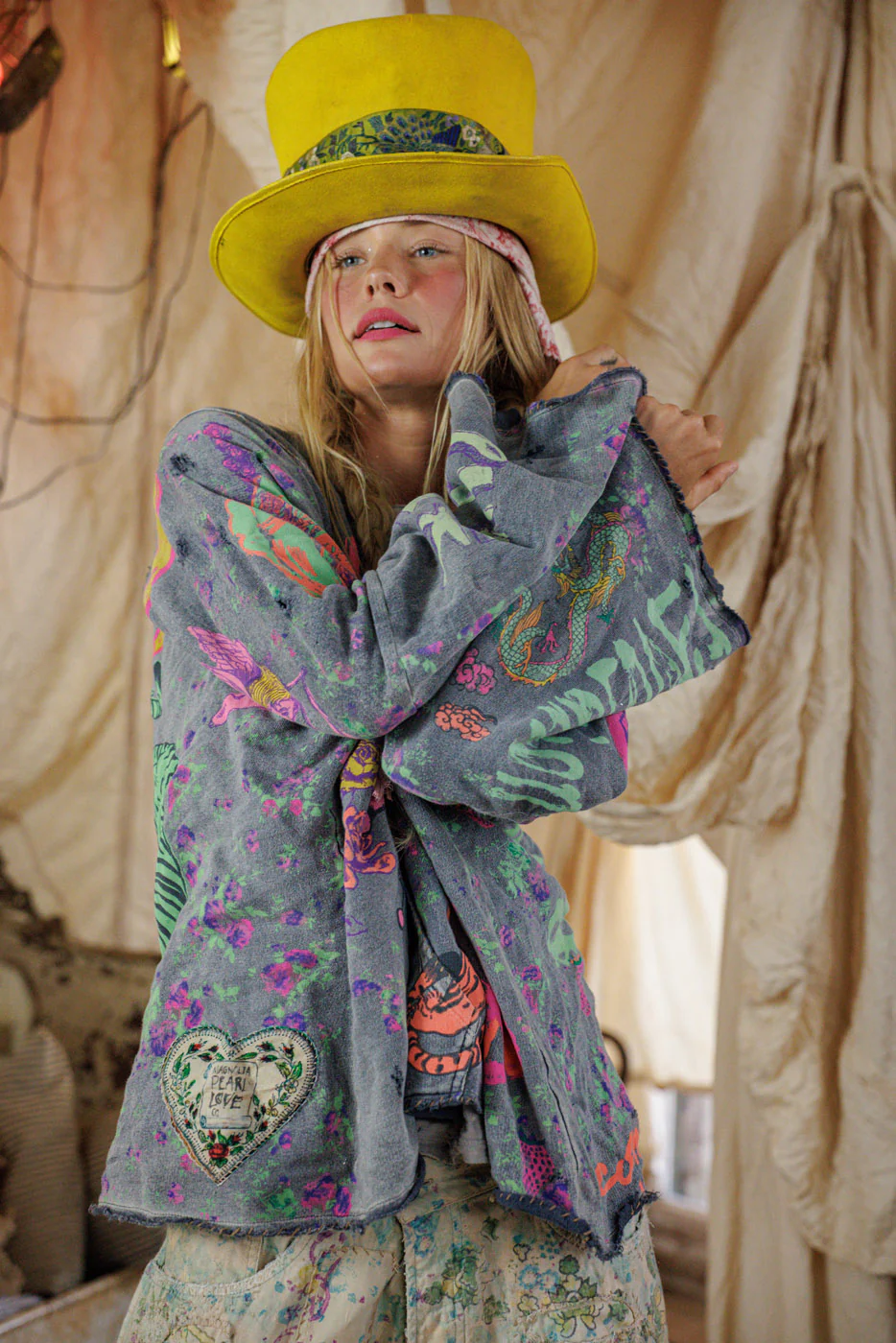 Graphics Raji Hoodie - Image 5