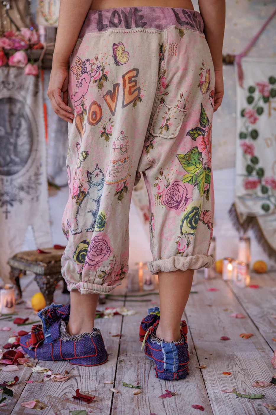 Love Is Gangster Cali Sweat Shorts - Image 7