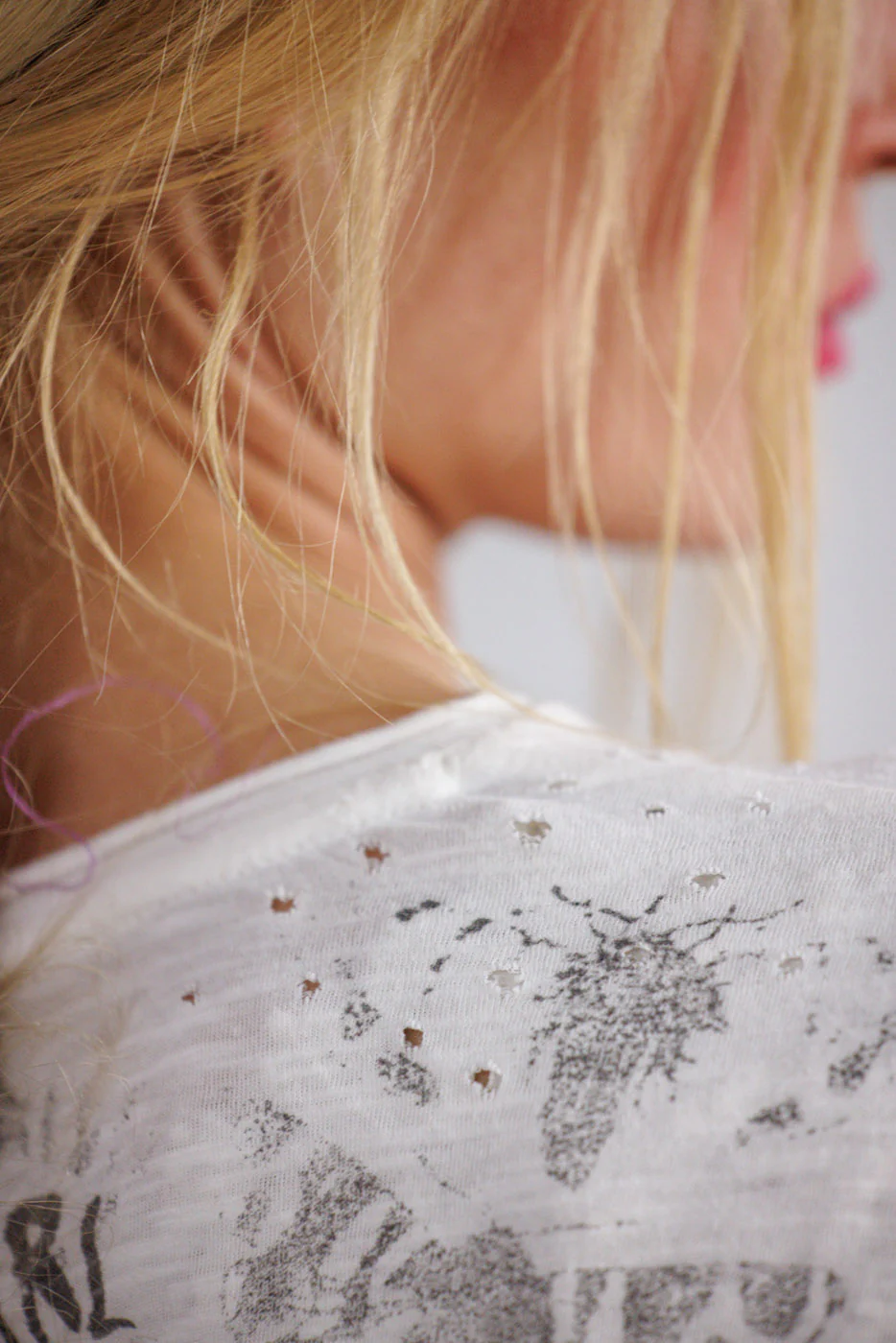 Moth Viggo Tee - Image 11