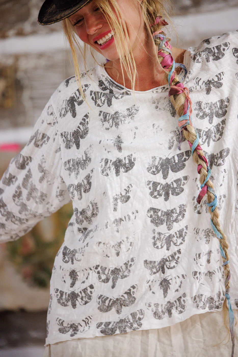 Moth Viggo Tee - Image 2