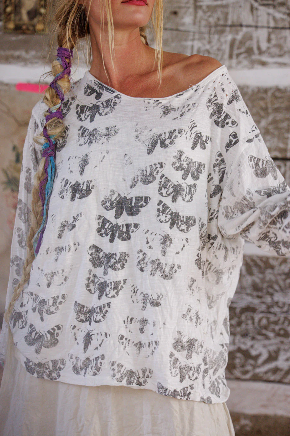 Moth Viggo Tee - Image 4