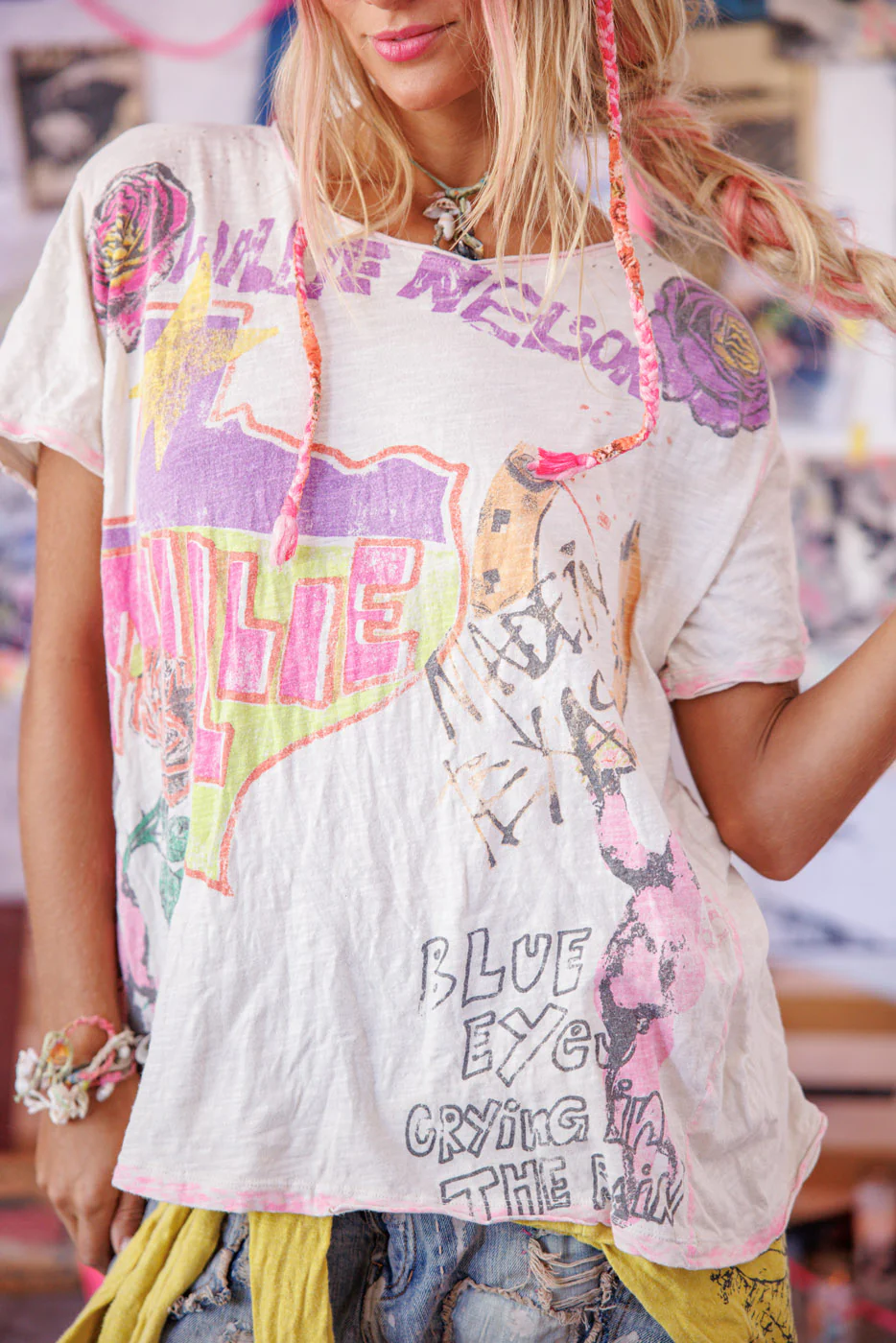 MP X Willie Nelson Standing Ovation Tee - Image 2