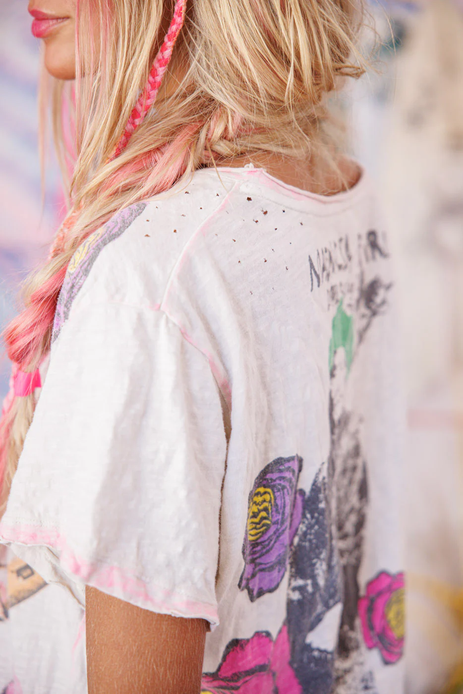 MP X Willie Nelson Standing Ovation Tee - Image 8