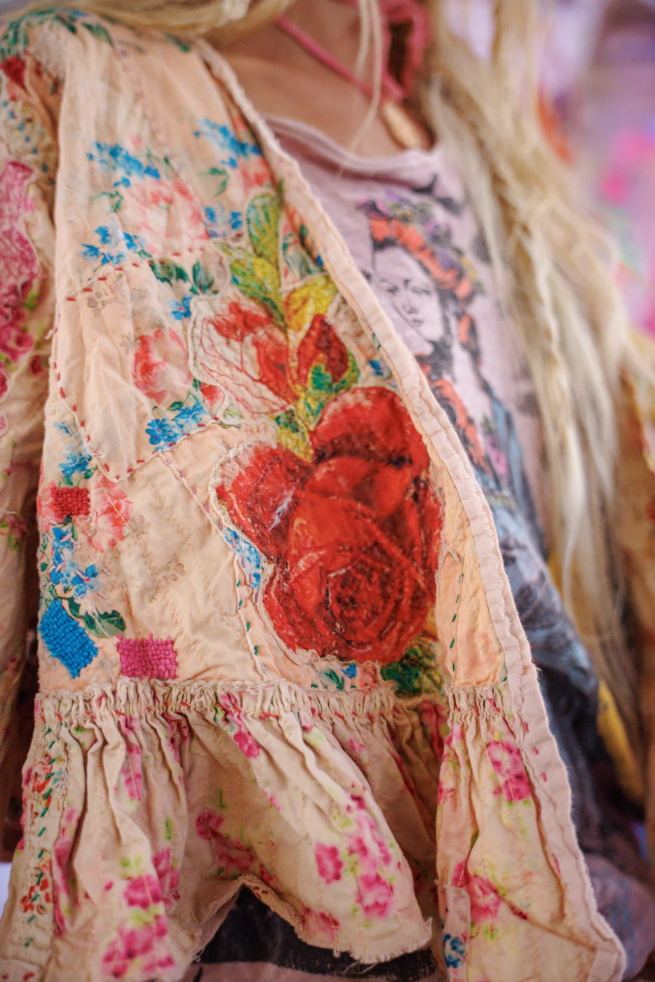 Quilted Lise Lotte Piano Shawl - Image 4