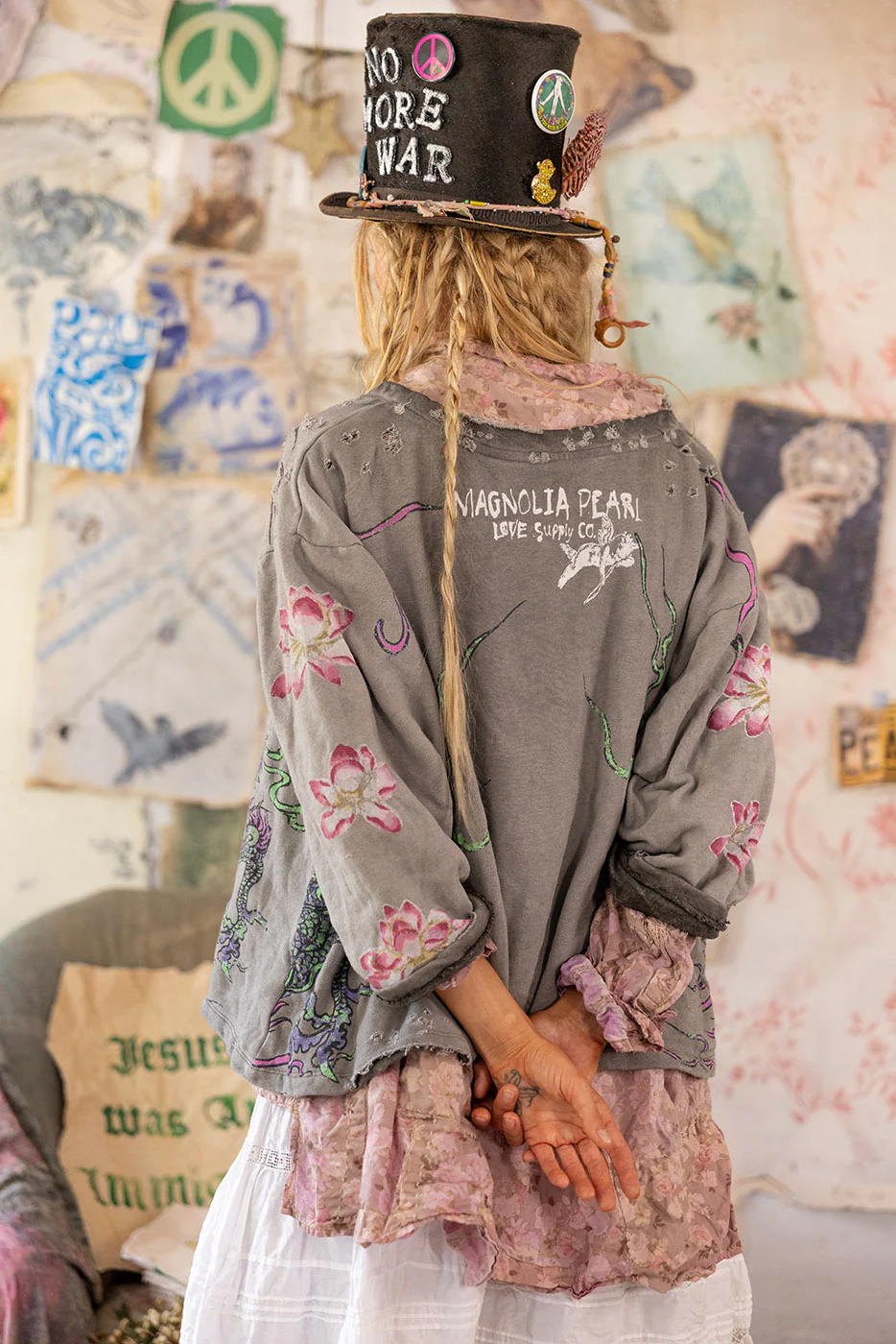 Spirit Dragon Hermosa Sweatshirt - Image 11