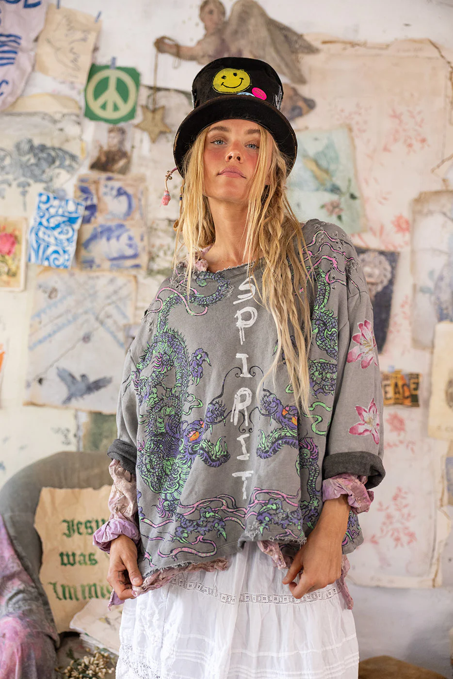 Spirit Dragon Hermosa Sweatshirt - Image 4