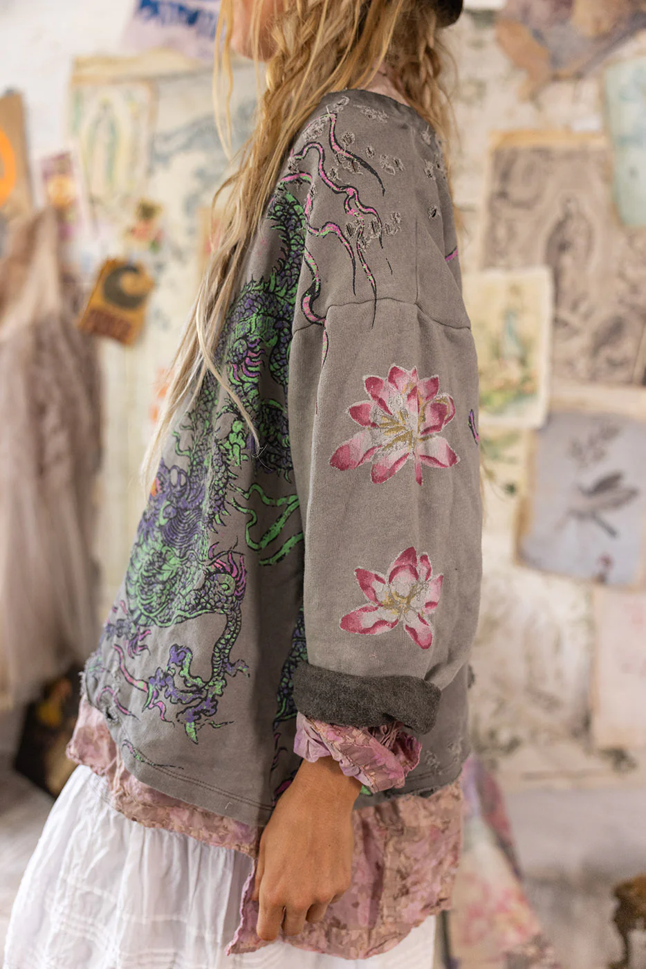 Spirit Dragon Hermosa Sweatshirt - Image 7