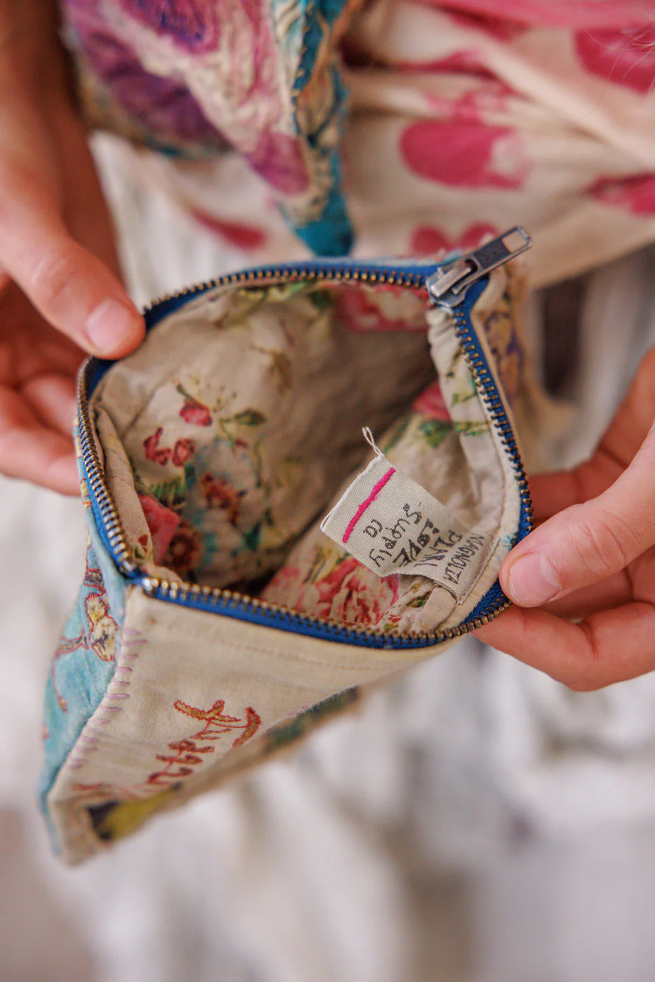 Vincent Bloom Coin Pouch - Image 5