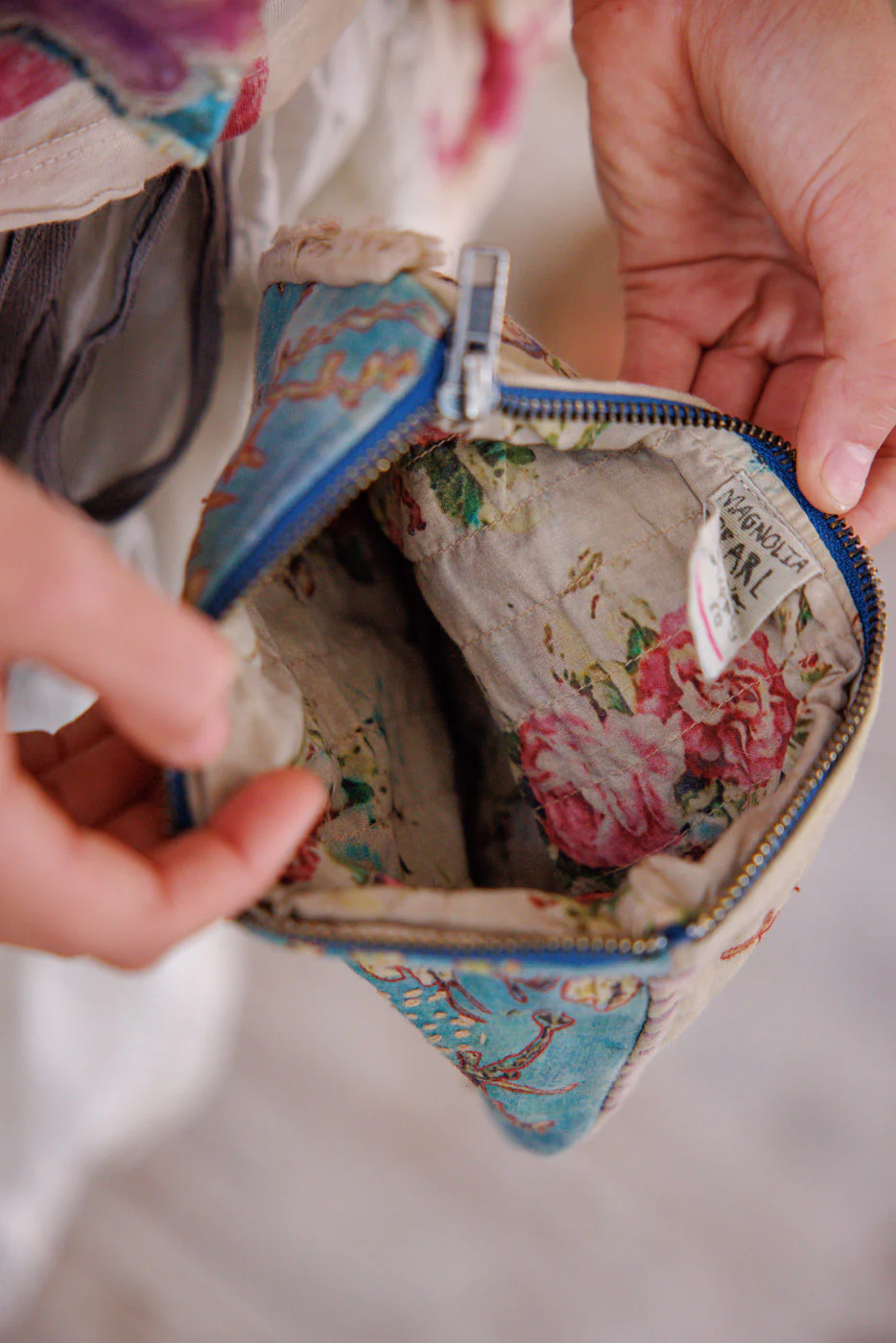 Vincent Bloom Coin Pouch - Image 6